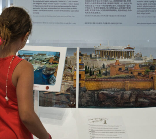 Santorini Private Sightseeing Tour : Footsteps through the Ages