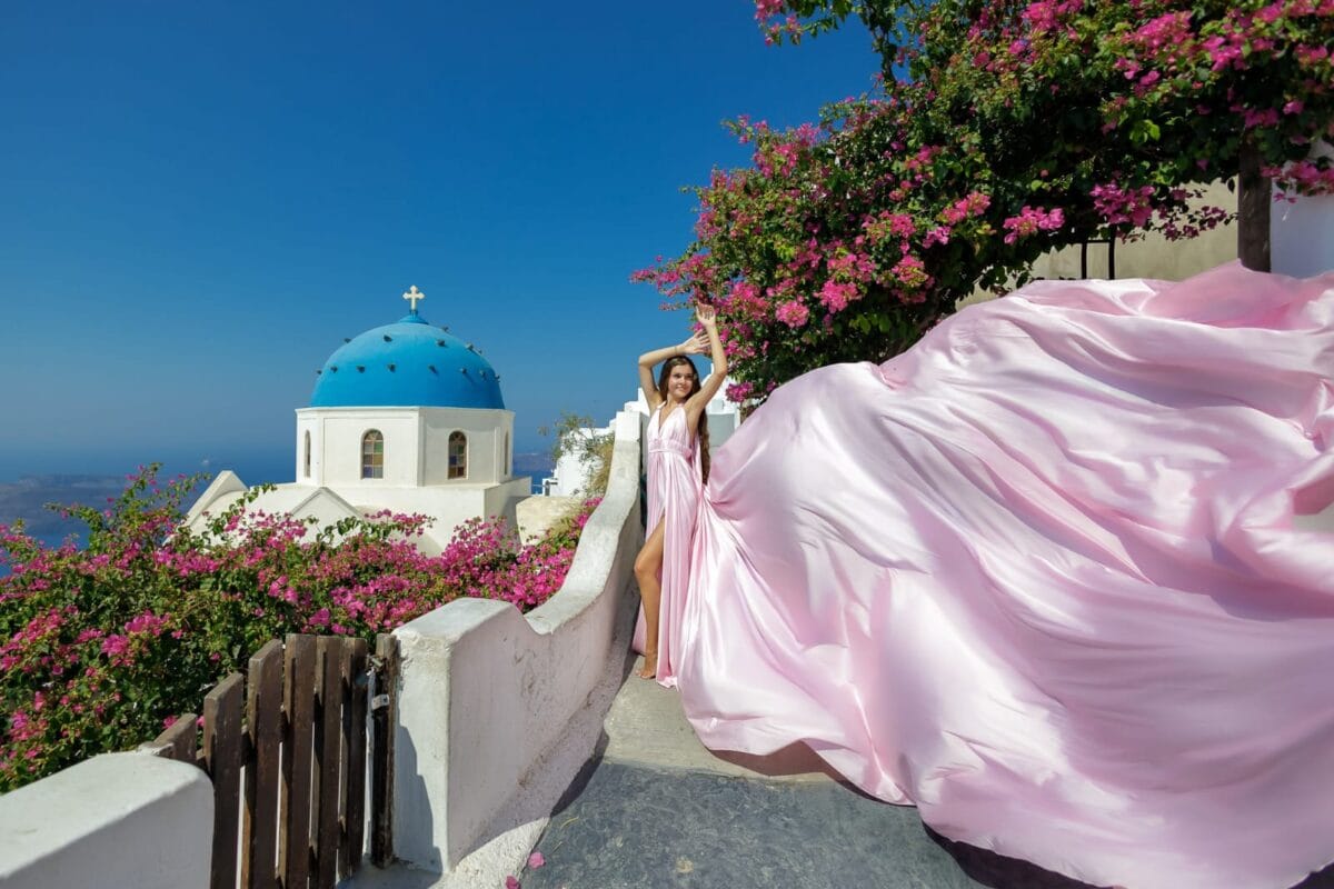 Your Flying Dress Photoshoot in Santorini – Imerovigli | Be Local Your Flying Dress Photoshoot in Santorini – Imerovigli | Be Local